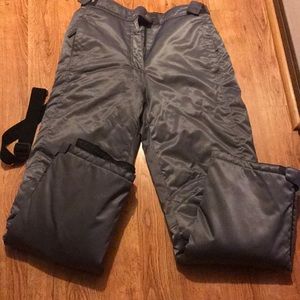 Snow pants, Zutech
